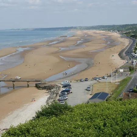 Maison de la Libération 6 Juin 1944 OMAHA BEACH Saint-Laurent-sur-Mer Exterior foto
